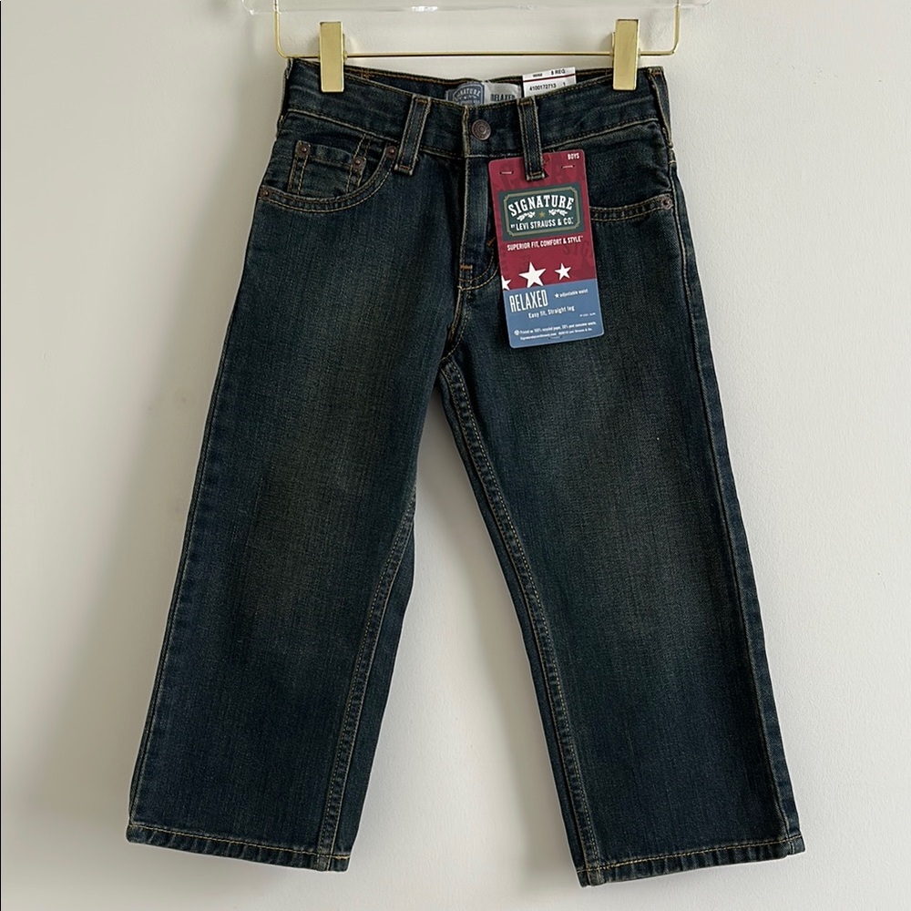 *NWT* Signature by Levi Strauss Boy’s Denim Relaxed Fit Jeans